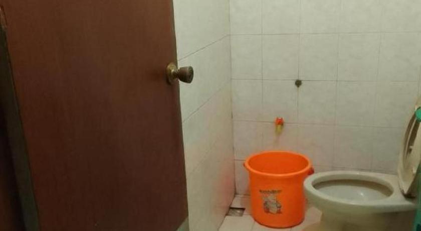 Hotel Oyo 93146 Lamin Indah Puncak Esterno foto